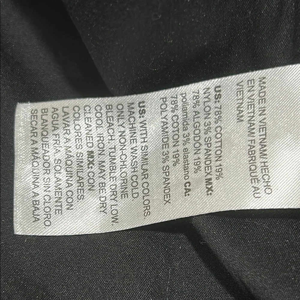 Chico’s  black blouse size 2 -u.s 12/14 GUC.. - Picture 11 of 11